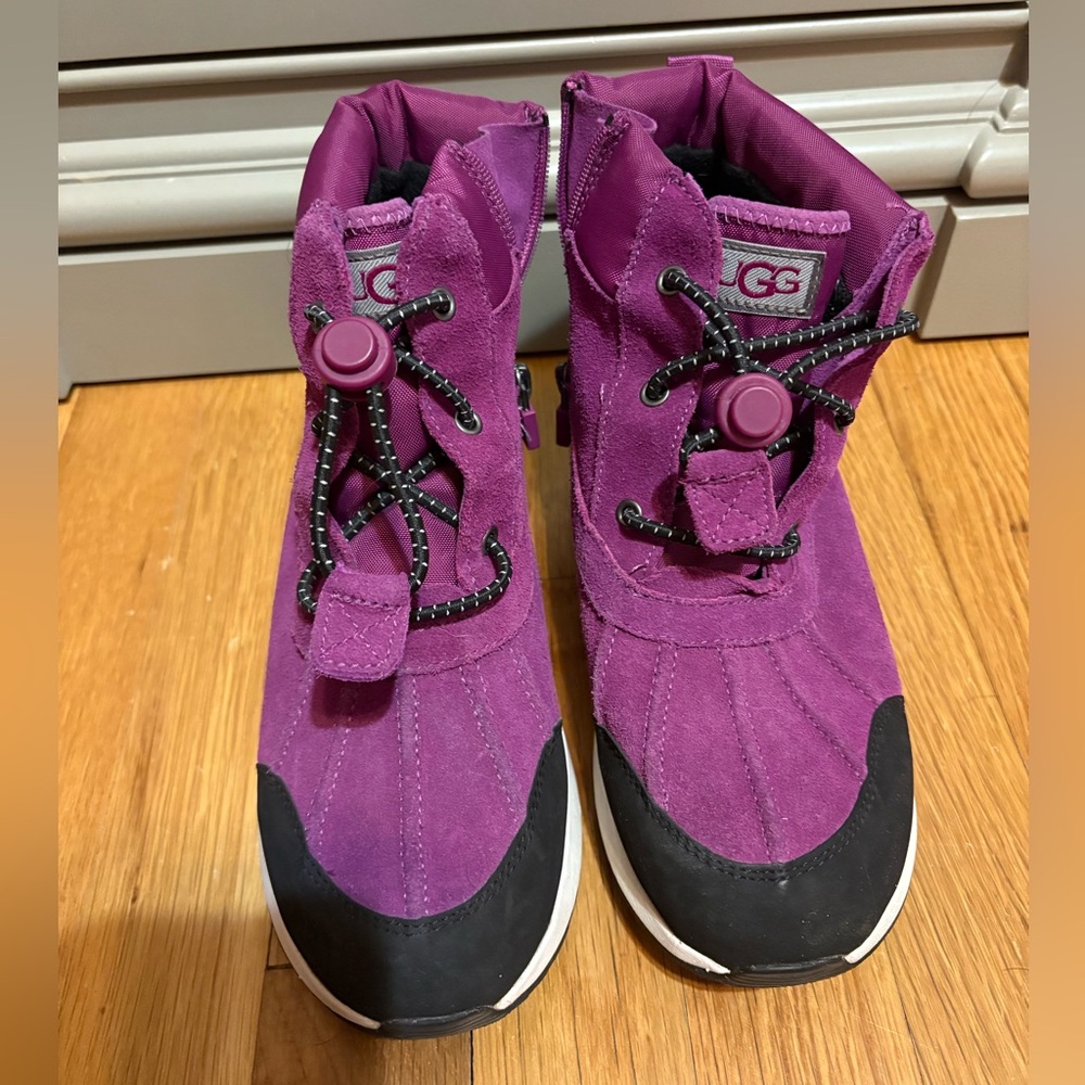 UGG Turlock Black and Purple Waterproof Snow Boot youth size 4